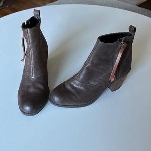 Dolce Vita Brown Leather Booties size 10